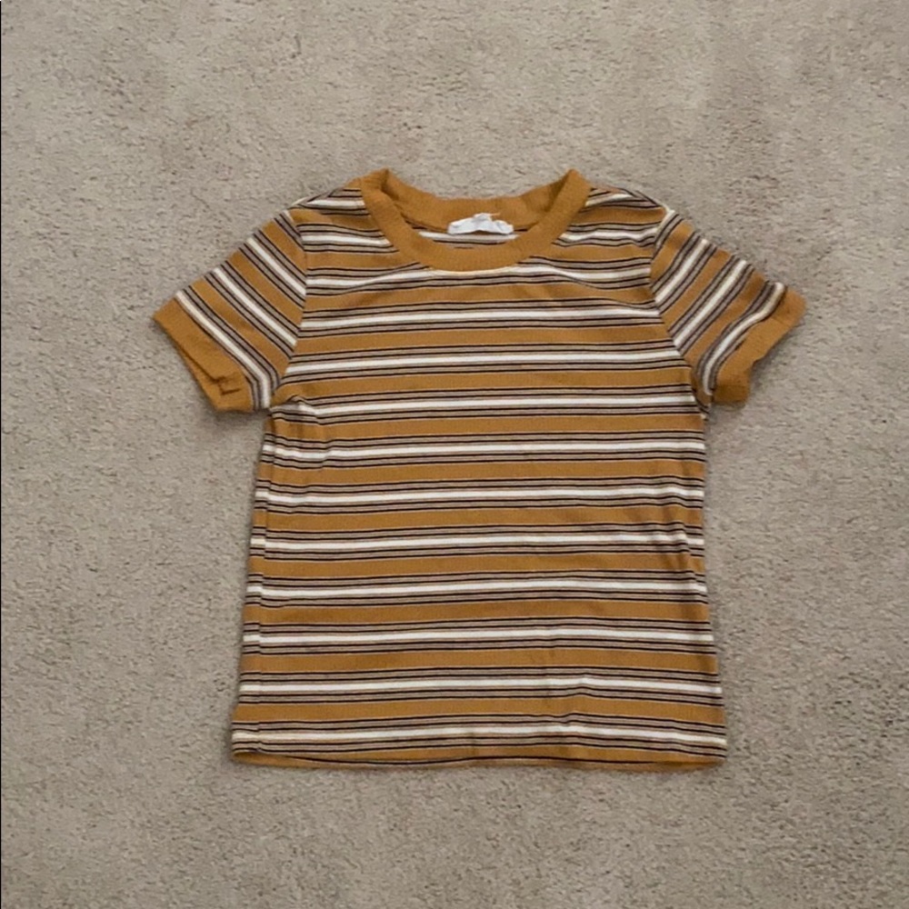 yellow blue and white striped tee!
